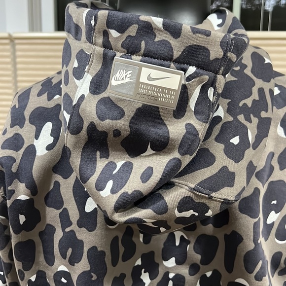 Nike Sportswear Club Fleece Fierce Leopard Men's Hoodie Size Medium - Picture 7 of 10